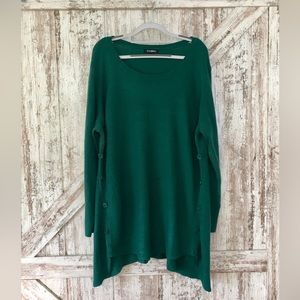 Roz & Ali Green High-Low Hem 3/4 Sleeve Sweater